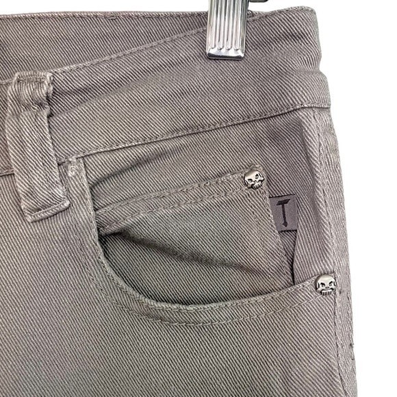 Tripp NYC Gray Skinny Lowrise Jeans Silver Skull Rivets T Pockets Women’s Size 7 - Picture 5 of 12